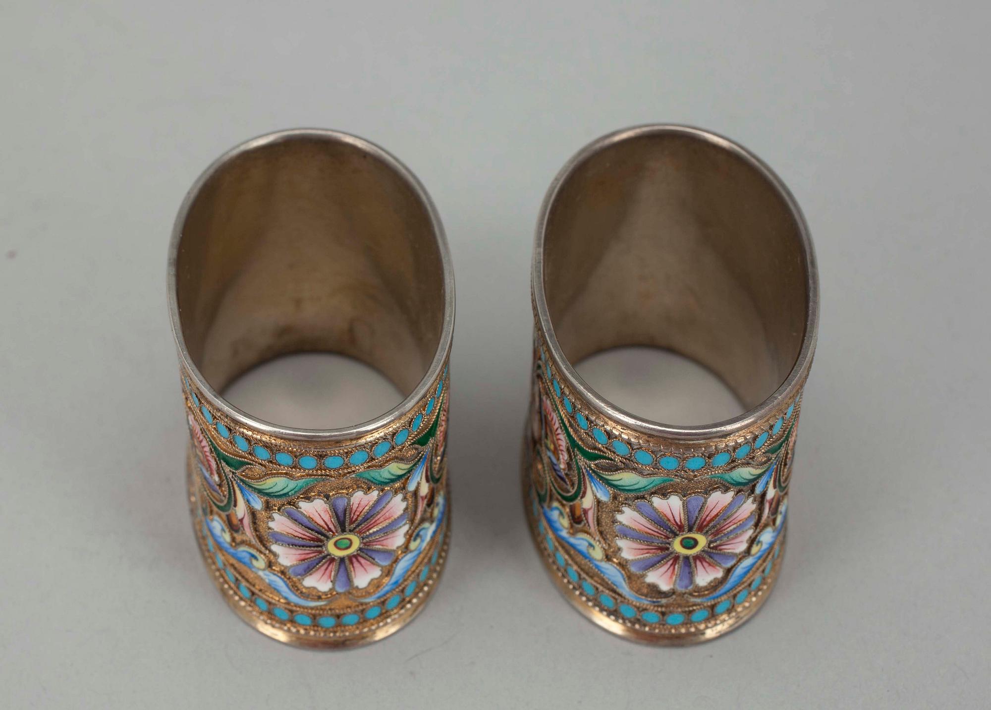 SERVETTRINGAR, 2 st, silver, Ryssland, Moskva, troligen Maria Cemenova 1908-1917.