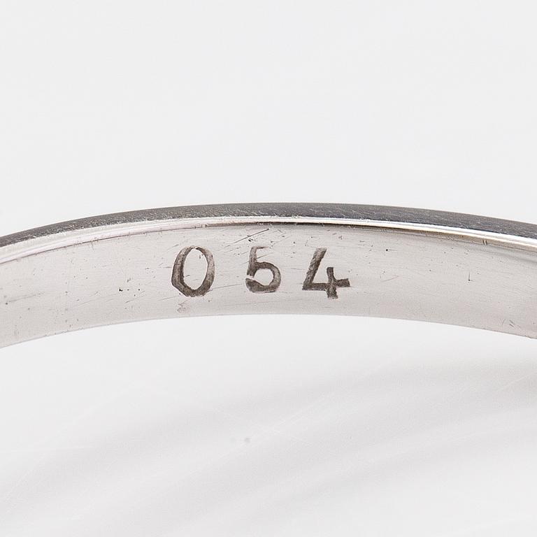 An 18K white gold ring with diamonds ca. 0.54 ct in total according to engraving. Finnish import marks.