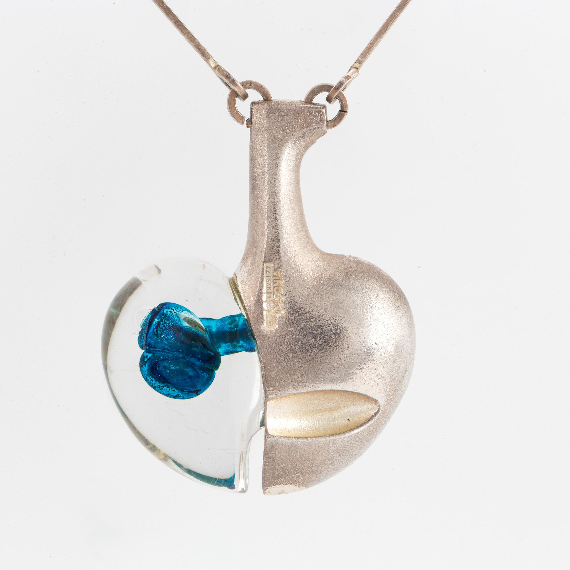 HÄNGSMYCKE, silver och akryl. "Rymdäppel", Björn Weckström Lapponia 1977.
