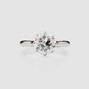 1132. A Boodles 2.83 cts old-cut diamond ring. Quality circa H/SI1.