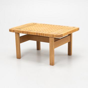 Børge Mogensen, a model (5)273 oak and rattan bench, Fredericia stolefabrik, Denmark.