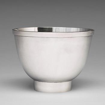 166. Sigurd Persson, a sterling silver bowl, Stockholm 1964, silversmith Johann Wist.