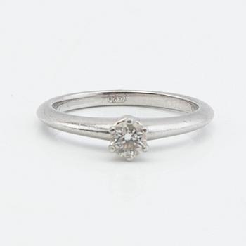 Tiffany & Co, ring, platina med briljantslipad diamant.