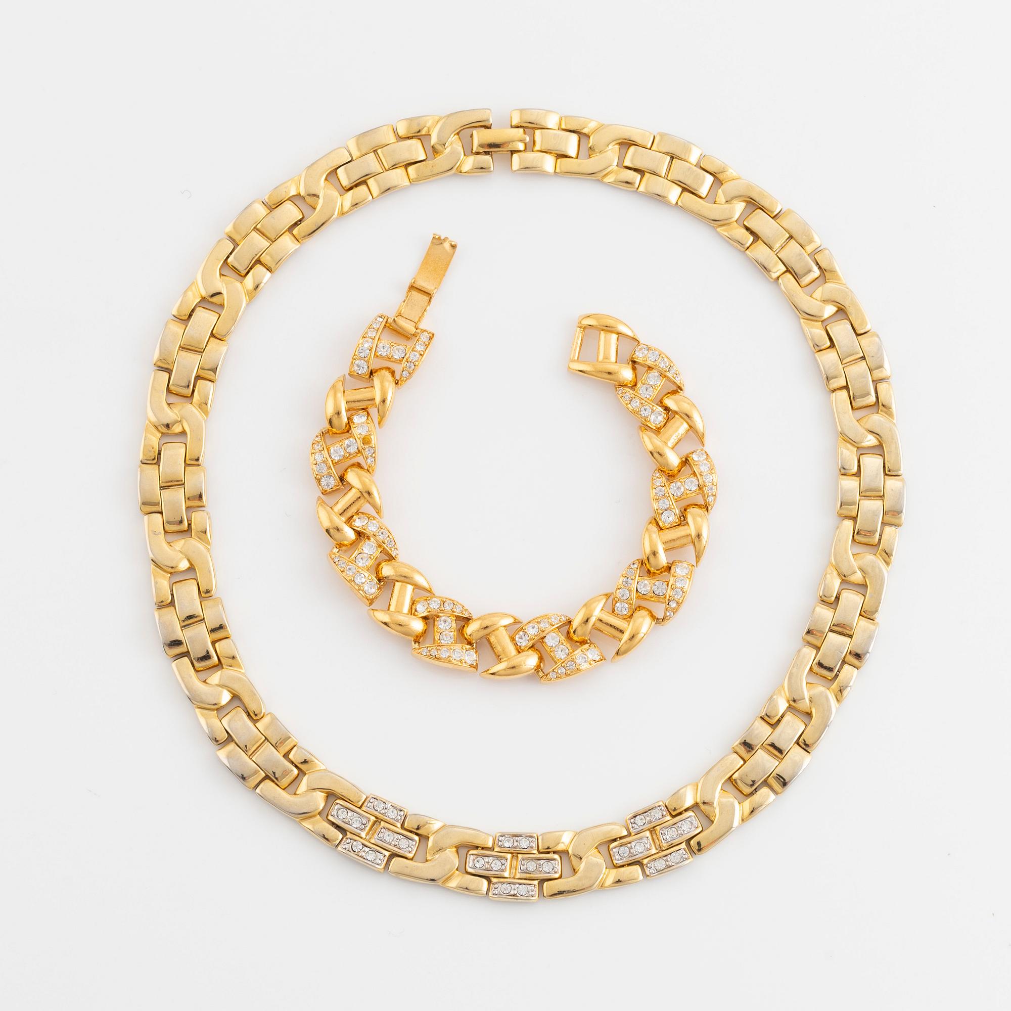 Oscar de la Renta bracelet, yellow metal with strass.