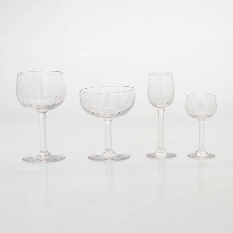 Göran Hongell,  A 34-piece glass ware set "Kilta". Iittala, in production 1947-1966.