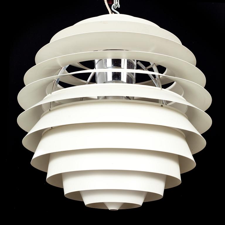 TAKLAMPA, "PH Globe", Poul Henningsen för Louis Poulsen. Höjd 60 cm.