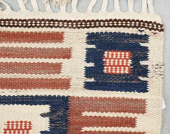 RUG. "Porslinsmattan". Rölakan (flat weave). 206,5 x 159,5 cm. Signed AB MMF (AB Märta Måås-Fjetterström).