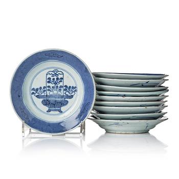 1157. A group of 10 blue and white small dishes, Qing dynasty, 18th century.