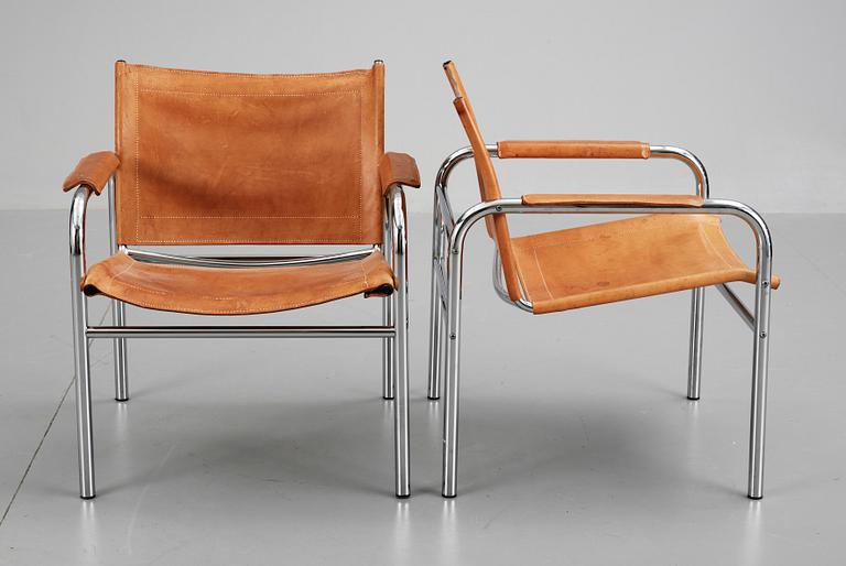 KARMSTOLAR, ett par, 1900-talets andra hälft.