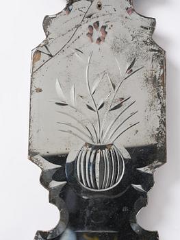 Spegellampetter, ett par, för ett ljus, omkring år 1900, Senbarockstil med delvis äldre delar.