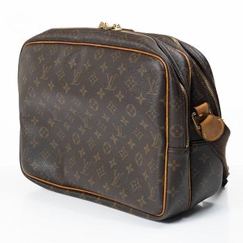 Louis Vuitton, a 'Reporter MM' cross body bag, 2001.