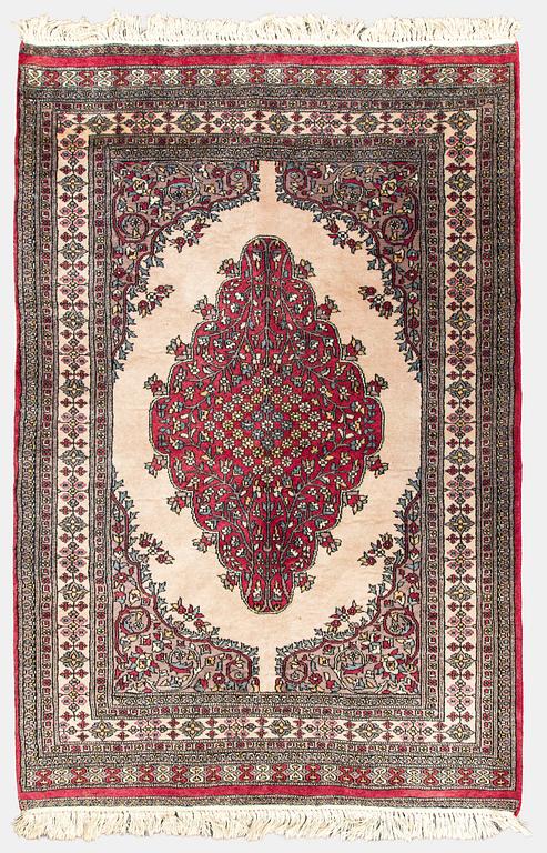 Matta, Täbriz, circa 124 x 185 cm.