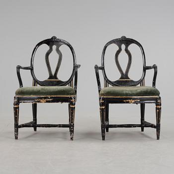 KARMSTOLAR, ett par, gustavianska, omkring 1800.