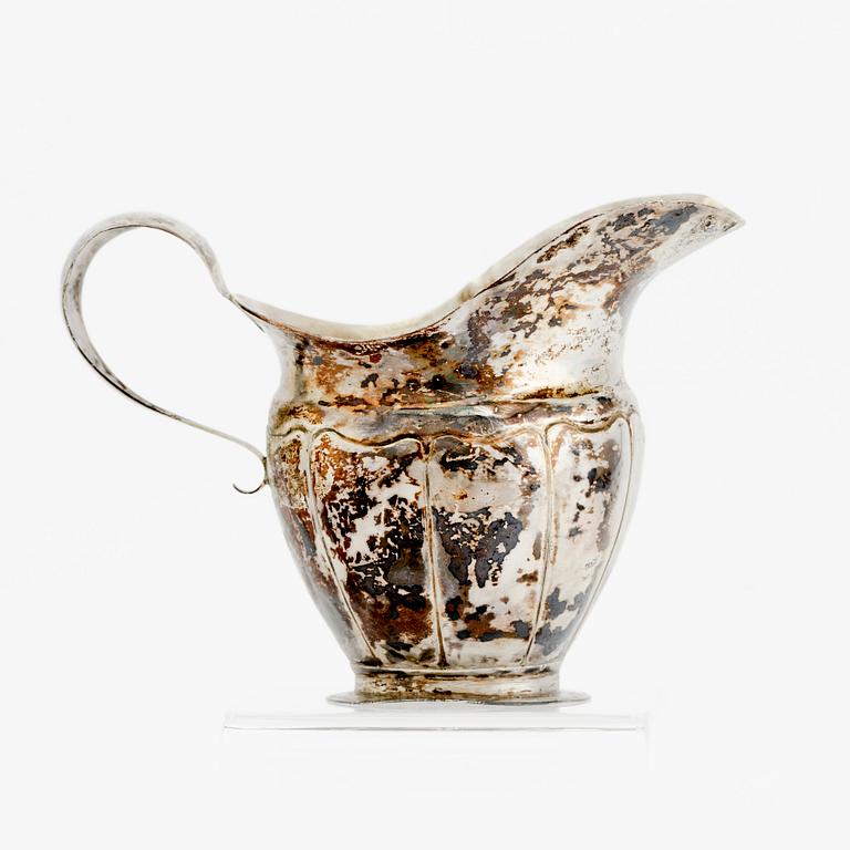 A Swedish 19t century silver creamer mark of JP Hjulström Västerås 1844, weight 74 grams.