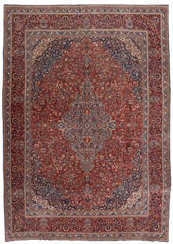 287. A carpet, semi-antique, Kashan, ca 443,5 x 314,5 cm.