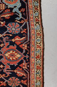 A carpet, semi-antique Heriz, ca 376-373,5 x 267 cm.