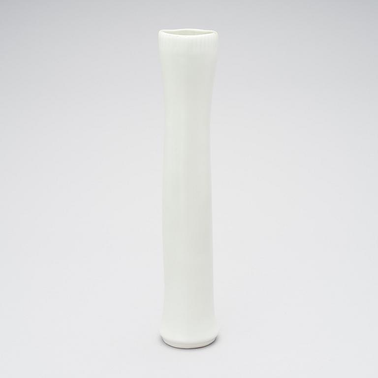 TOINI MUONA, A VASE. Arabia, 1940s.