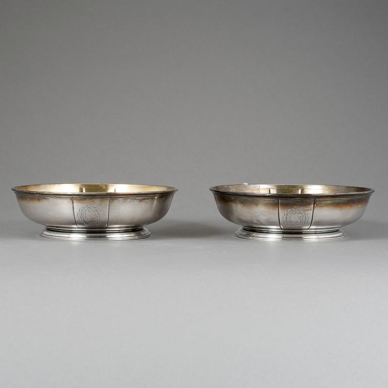 SKÅL, 2 st, silver, ca. 702 g. B. H. Edlunds Silvervarufabrik AB, Stockholm, 1965.