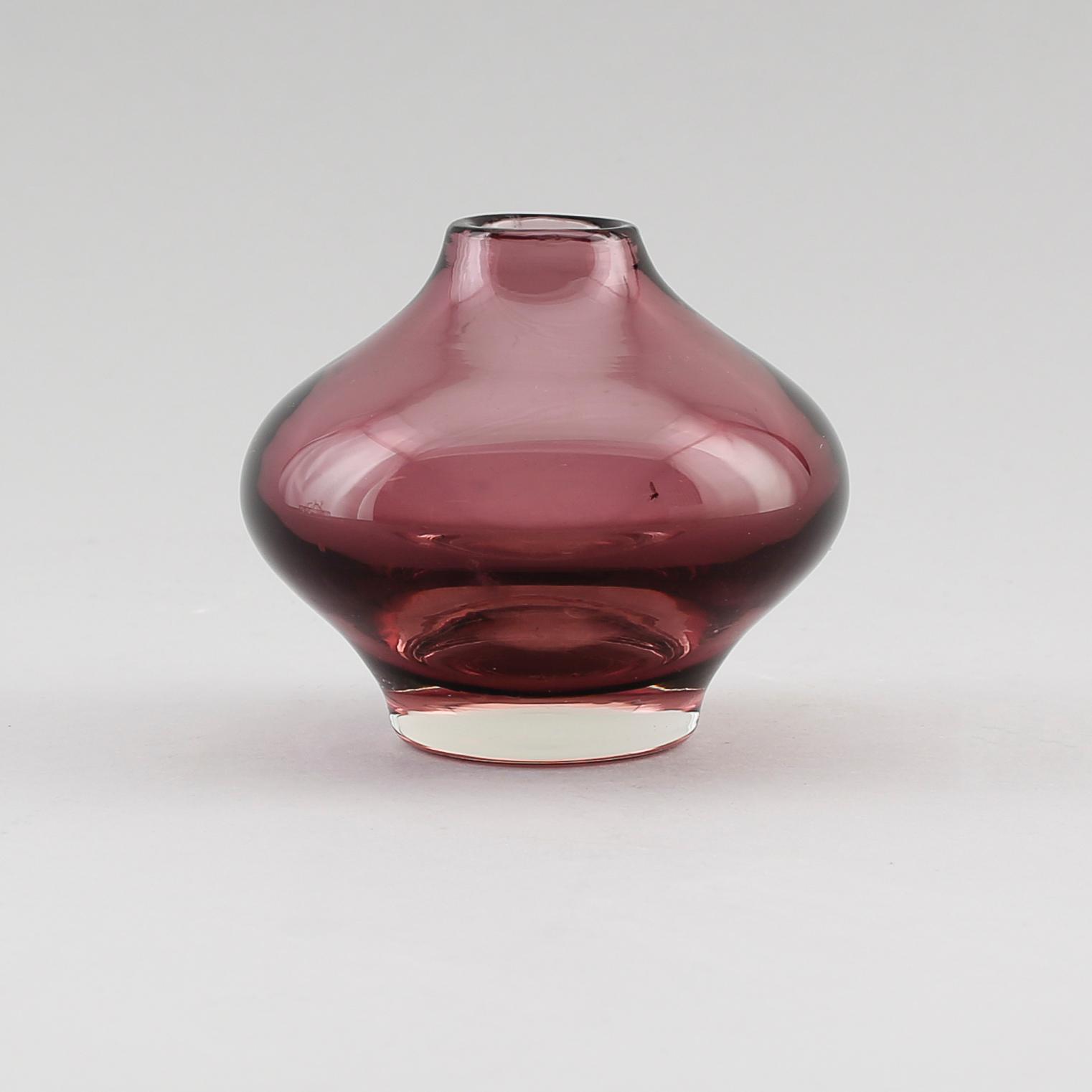 VAS, glas, Aimo Okkolin, Riihimäen Lasi Oy, Finland.