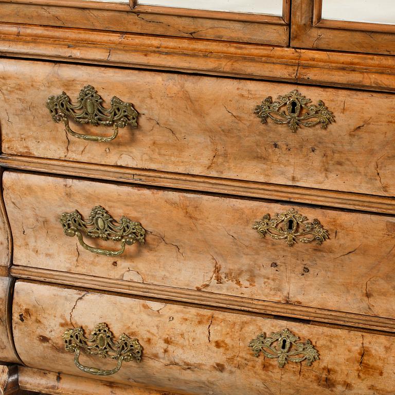 VITRINSKÅP, senbarock, sannolikt Holland, 1700-tal.