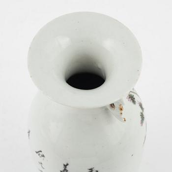 Vas, porslin, Kina, tidigt 1900-tal.