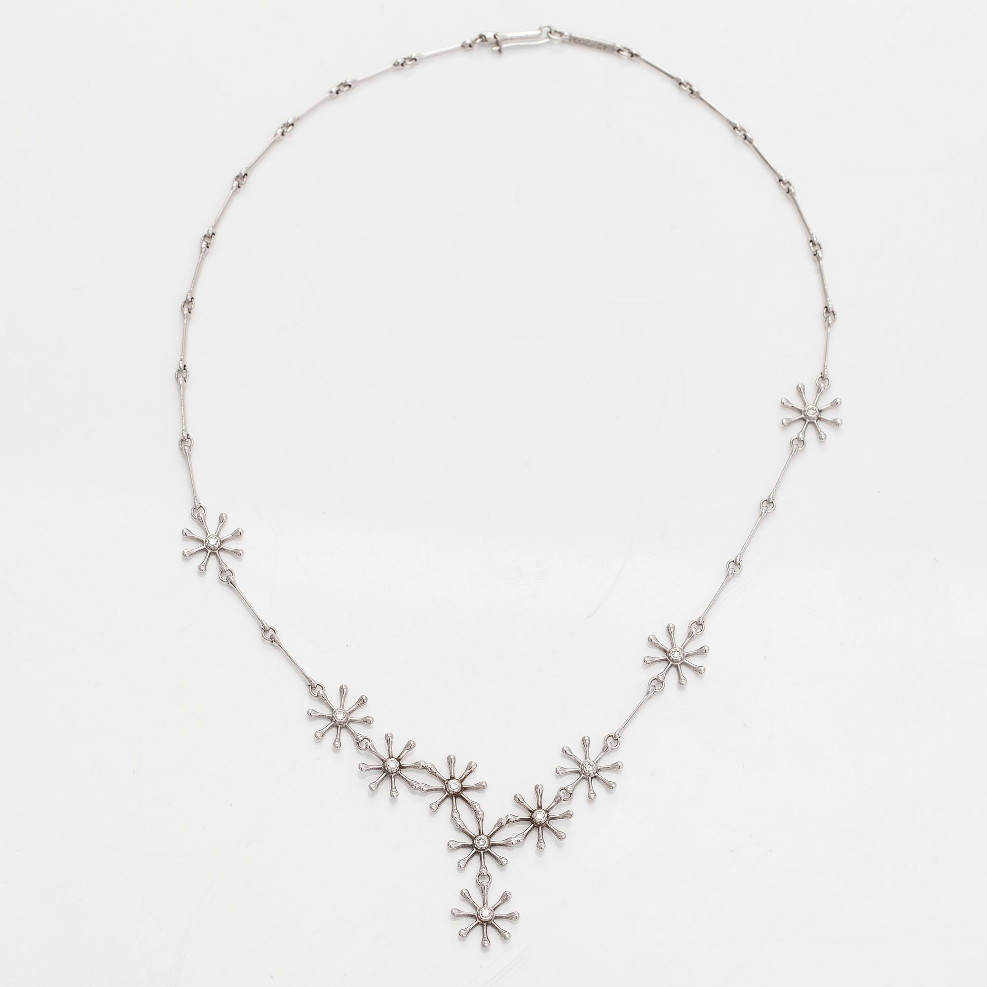 Kalevala Koru, collier, "Polaris", 18K vitguld och briljantslipade diamanter, Kirsti Doukas, 2006.