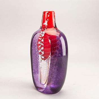 Håkan Gunnarsson, a signed and dated 2014 glass vase.