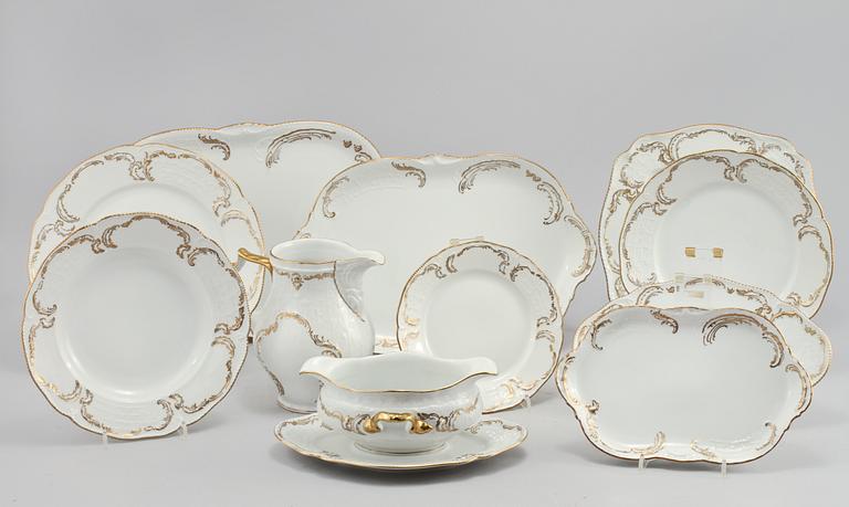 SERVISDELAR, 58 st, porslin, "Sanssouci", Rosenthal, 1900-tal.