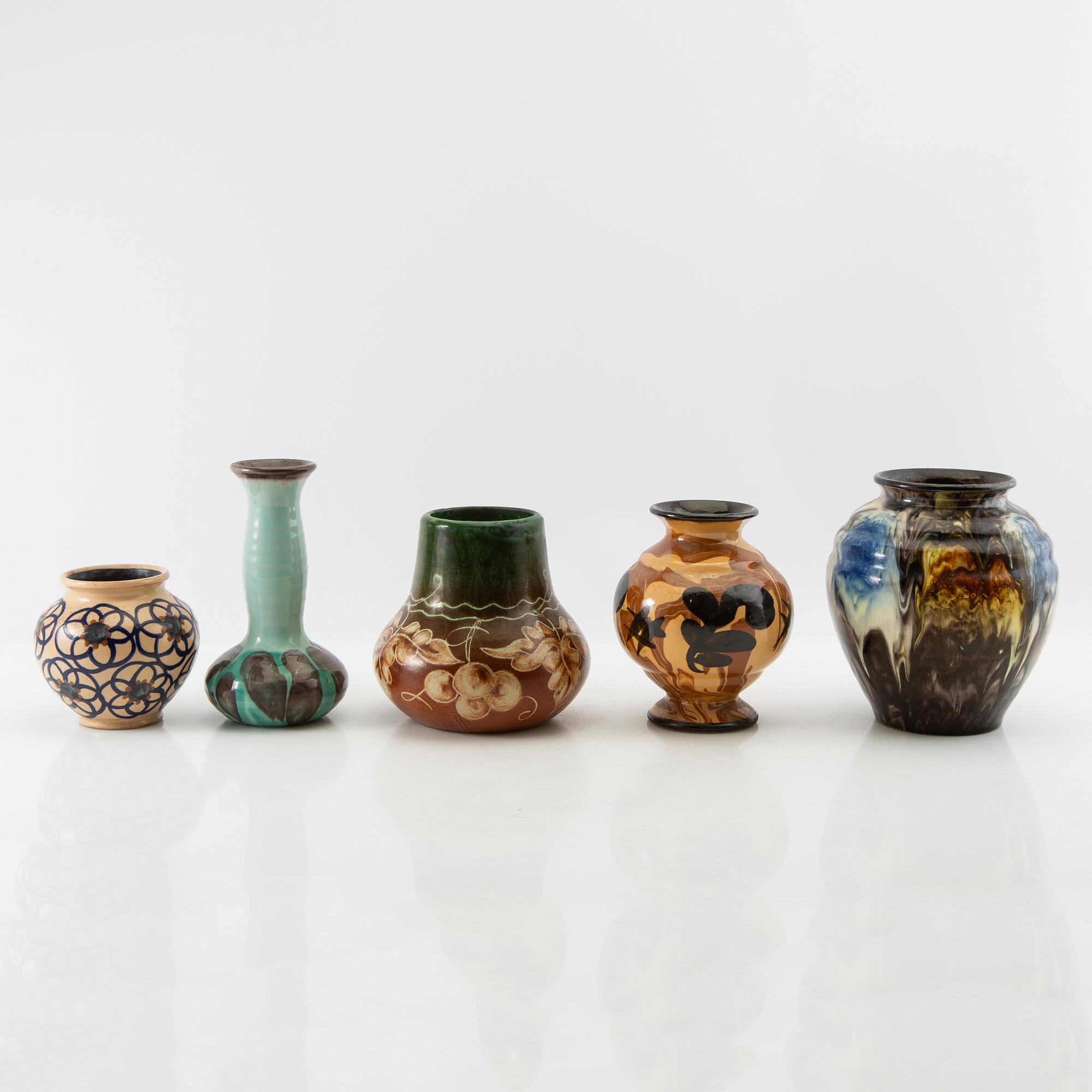 Vases 5 pcs Gabriel Burmeister and Uppsala Ekeby early 20th century glazed stoneware.