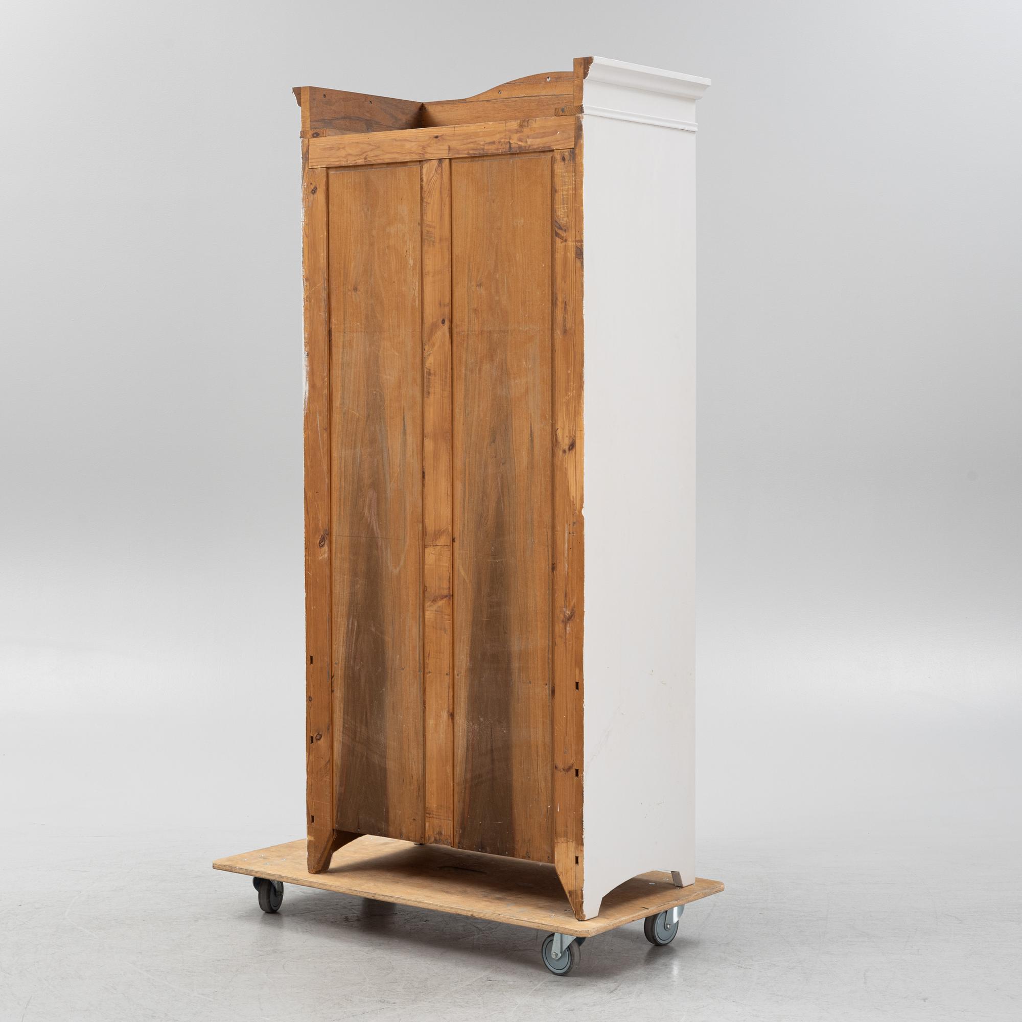 A wardrobe, early 20th Century.
