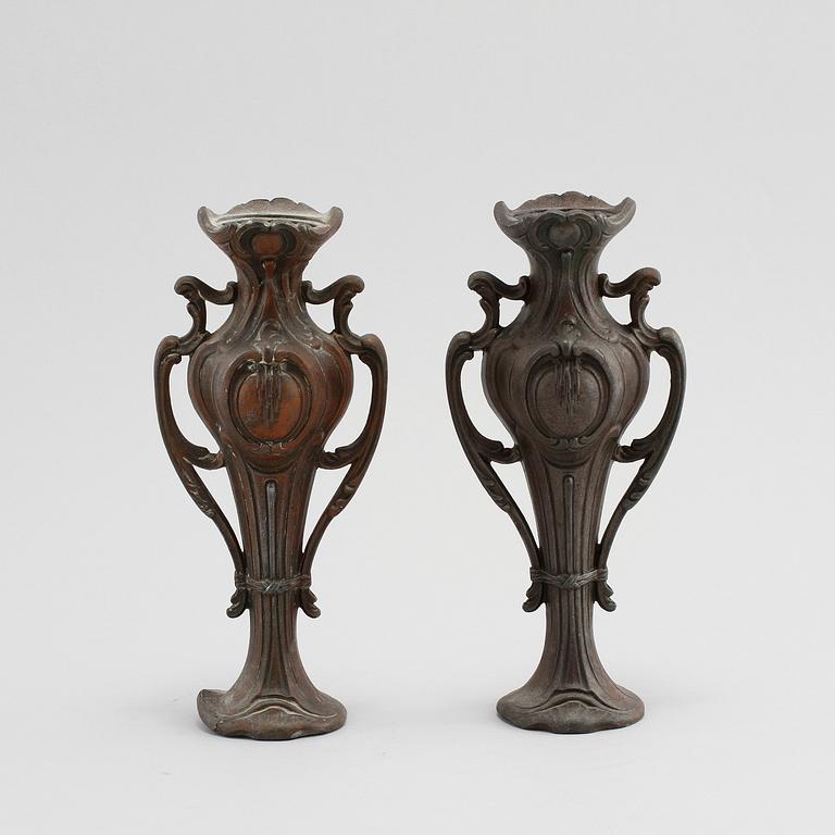 VASER, ett par, jugendstil, 1900-tal.