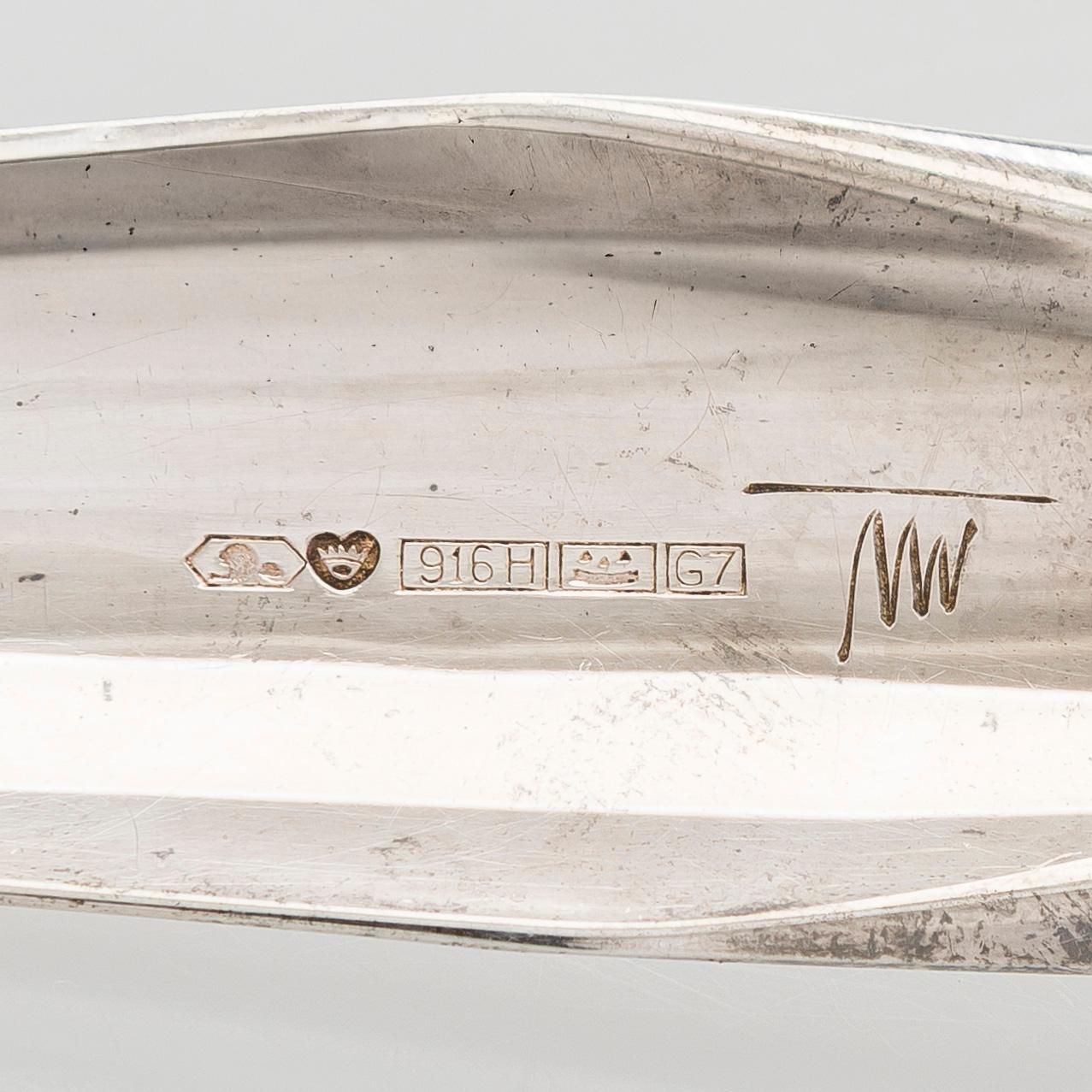 Tapio Wirkkala, A silver dish and letter knife, Kultakeskus Hämeenlinna 1960 and 1964.