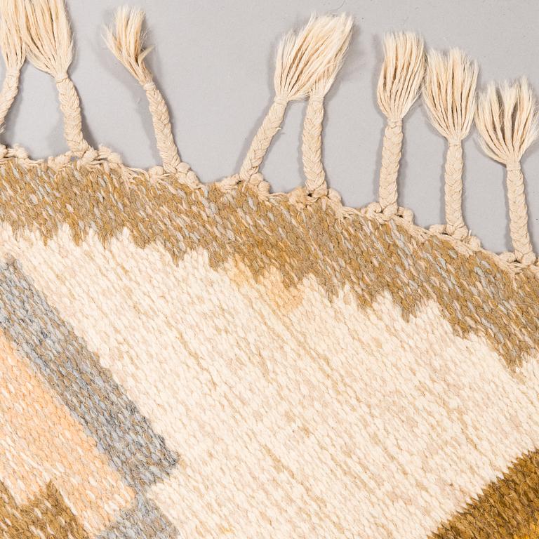 Ingegerd Silow, a flat weave carpet 'Torvalla. Circa 200 cm.