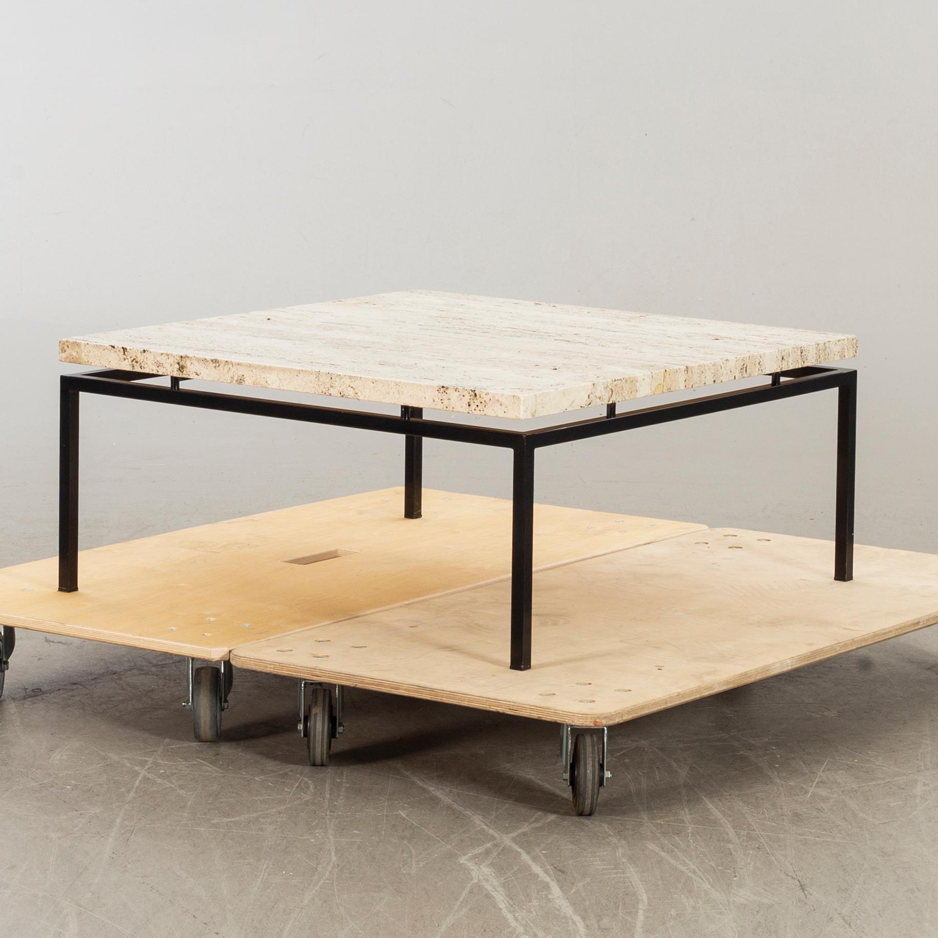 A COFFEE TABLE SECOND HALF OF 20TH CENTUYR.