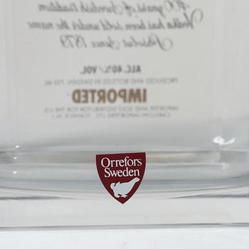 Olle Alberius, A decanter in case, “Absolut Vodka”, Orrefors, 1980s.