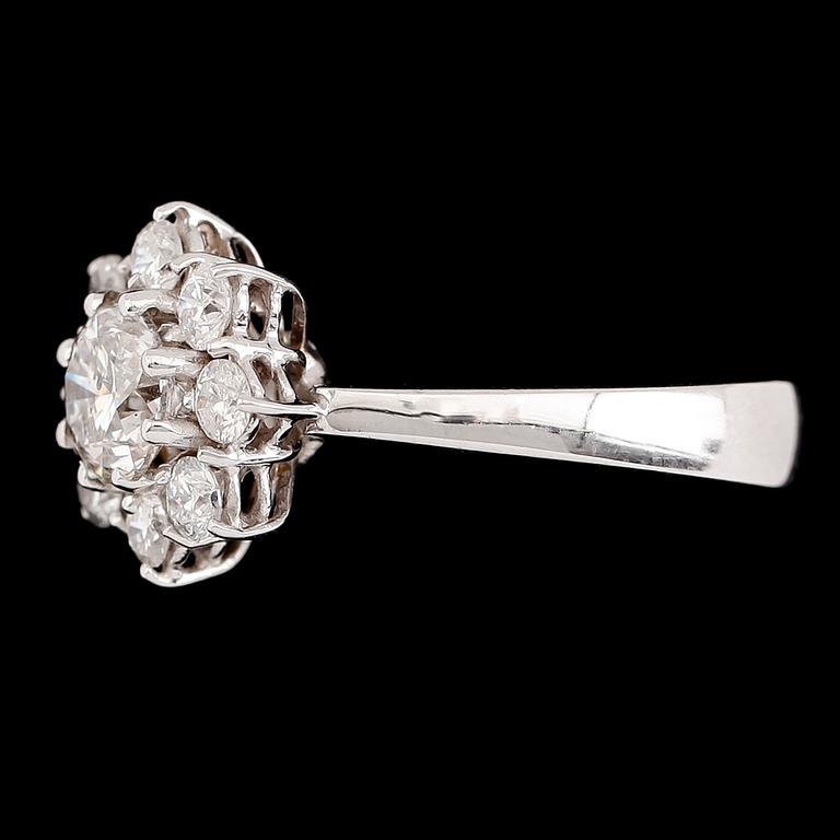RING, 18 k vitguld, briljantslipade diamanter tot ca 1.78 ct.