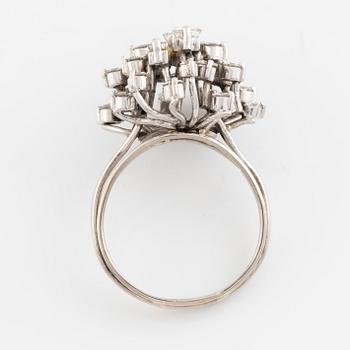 Baguette and brilliant cut diamond ring.