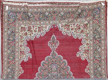 MATTA. Old Kirman, ca 381x264 cm.