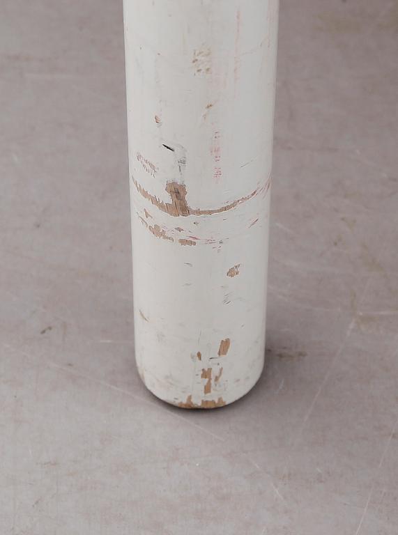 FÅTÖLJER, 1 par, 1900-talets andra hälft.