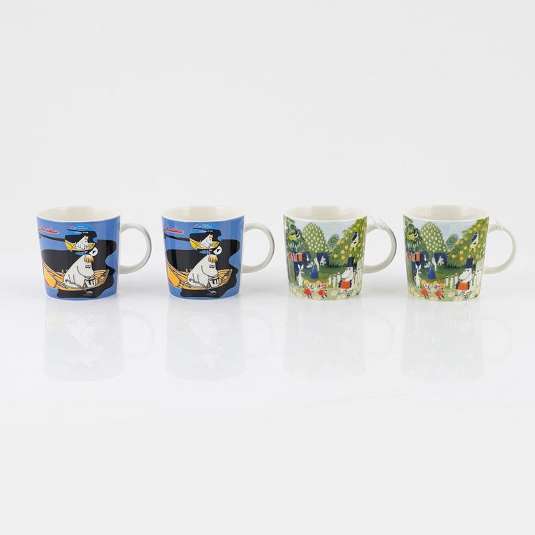 17 Moomin Characters porcelain mugs, Arabia, Finland.
