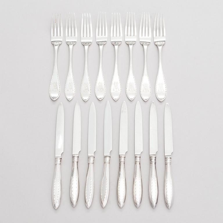 Otto Roland Mellin, a 16-piece set of silver fruit cutlery, Helsinki 1901-02.