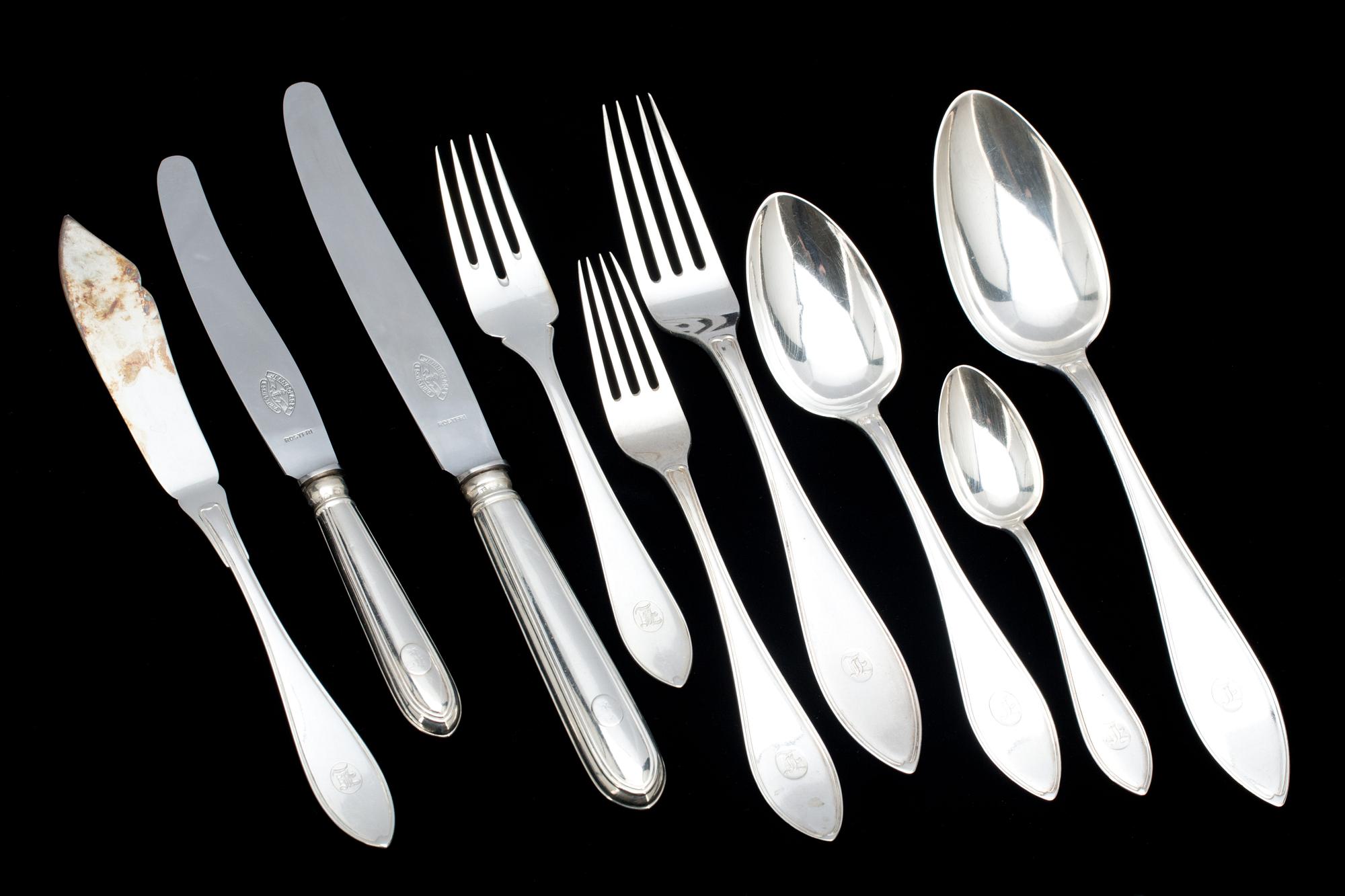 BESTICKSERVIS, 108 delar, silver, "Svensk spetsig", 1917.
