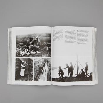 PARTI FOTOLITTERATUR, 3 st, bland annat "CENTURY", Bruce Bernard, Phaidon, 1999.