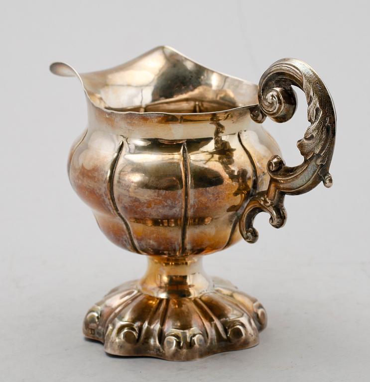 GRÄDDKANNA, silver, Carl Nyström, Stockholm 1848. Vikt ca 138 g.