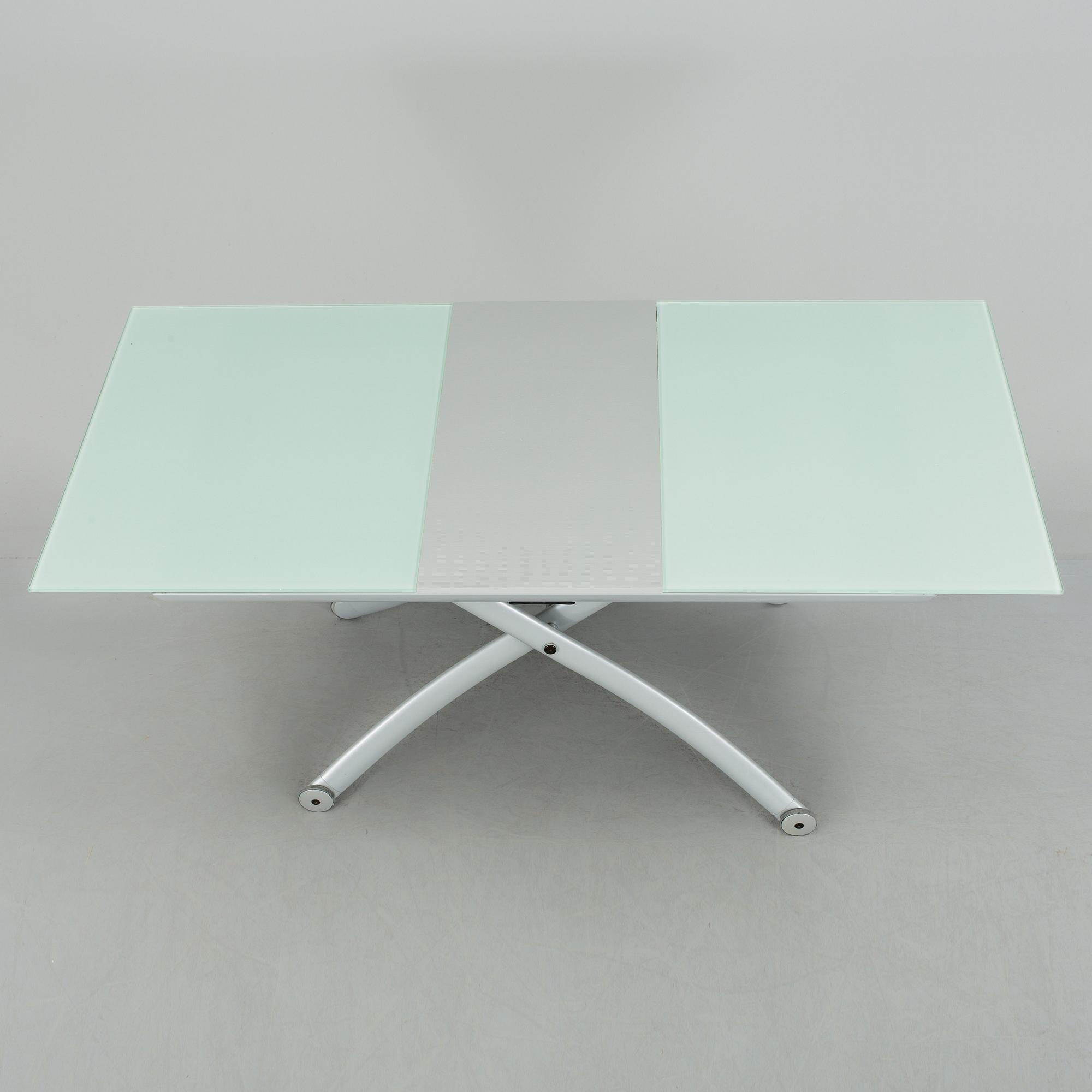 BORD, "Yo yo", Ligne Roset, 2000-tal.