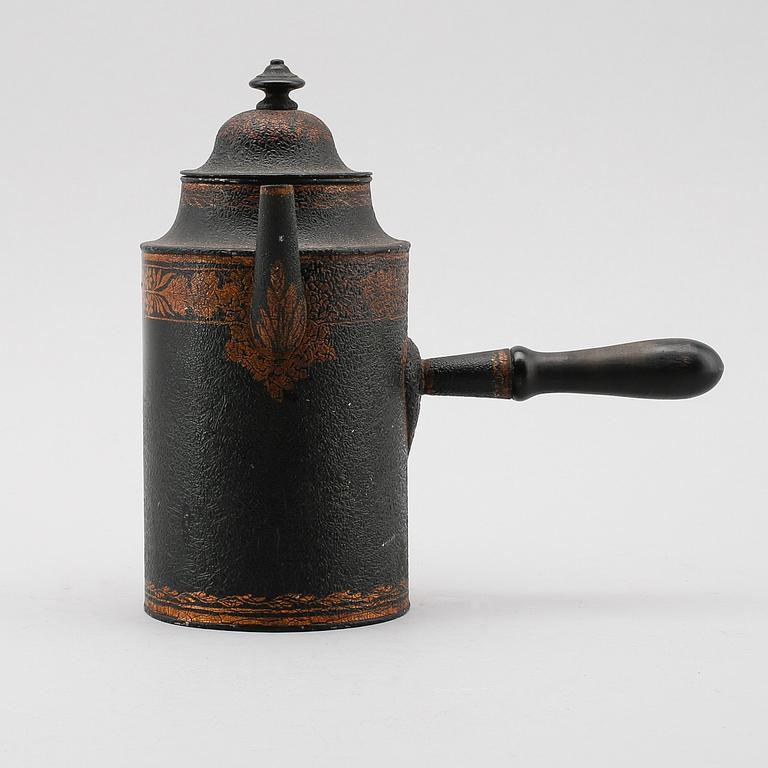 KAFFEKANNA, målad plåt, möjligen O. F. Richman, Falun, tidigt 1800-tal.