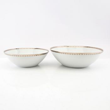 Sigvard Bernadotte, service approximately 95 pcs "Marianne", Christineholm, Fyrklövern late 20th century porcelain.