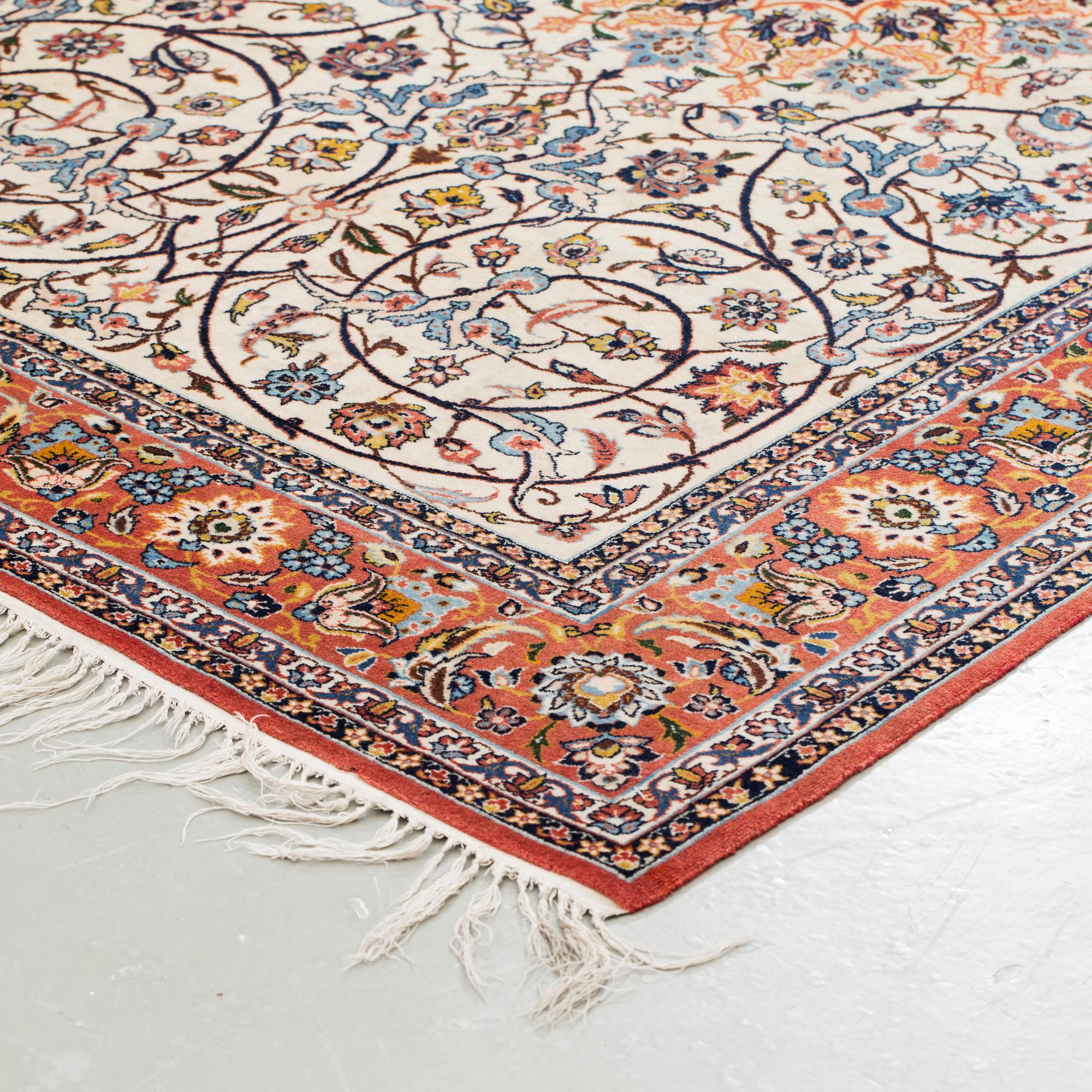 MATTA, semiantik Isfahan, 214 x 140 cm.