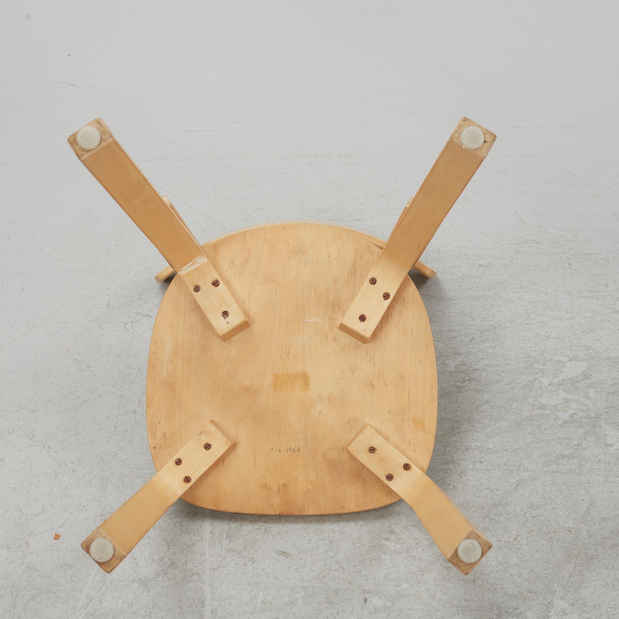 Alvar Aalto, stolar, 3 st, modell 69, Artek, Finland.