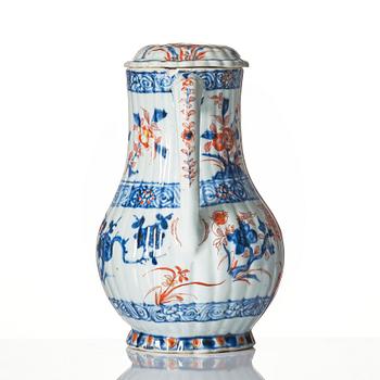 An imari ewer with cover, Qing dynasty, Kangxi (1662-1722).